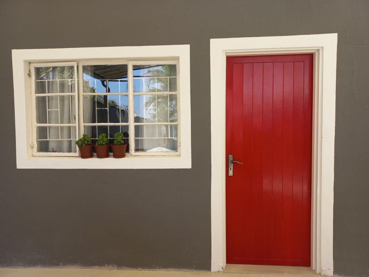 Urban Farm Haus Guesthouse Rundu Exterior foto